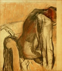 Nach dem Bad; sich abtrocknende Frau